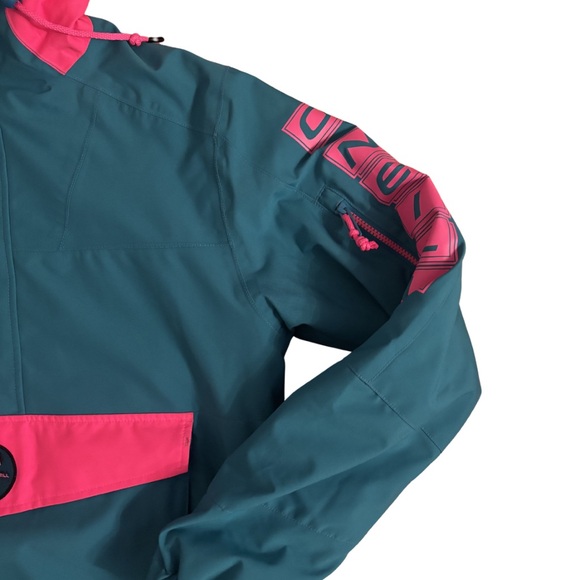 O'Neill Black and Silver Reissue Jacket - Picture 2 of 11